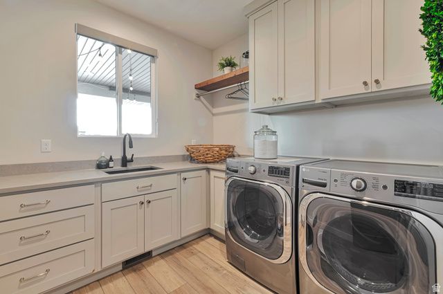 15 N MORNING MIST LN, Kaysville, UT 84037
