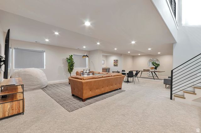 15 N MORNING MIST LN, Kaysville, UT 84037