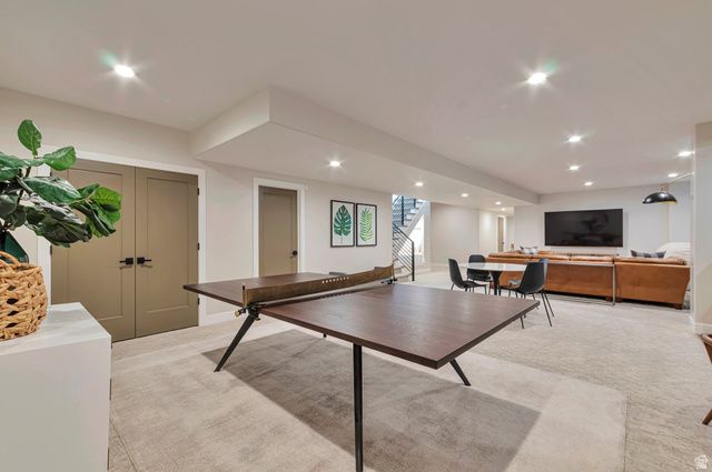 15 N MORNING MIST LN, Kaysville, UT 84037
