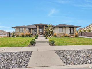 15 N MORNING MIST LN, Kaysville, UT 84037