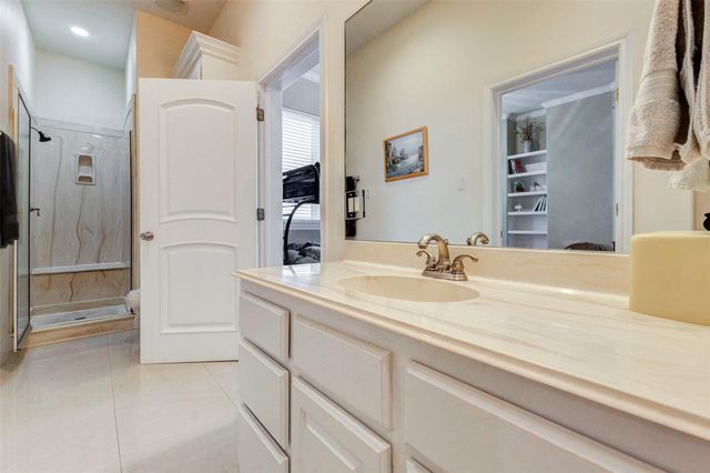 2732 Broadway Street, Dickinson, TX 77539