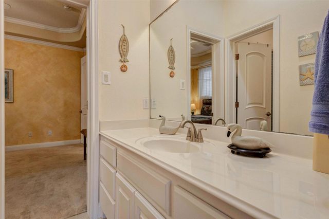 2732 Broadway Street, Dickinson, TX 77539