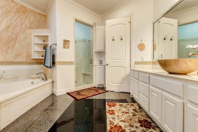 2732 Broadway Street, Dickinson, TX 77539