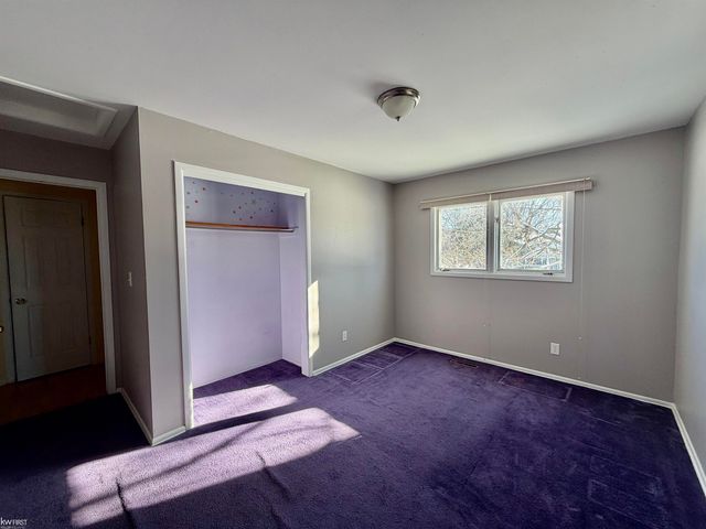 4463 Sunnymead Avenue, Burton, MI 48519