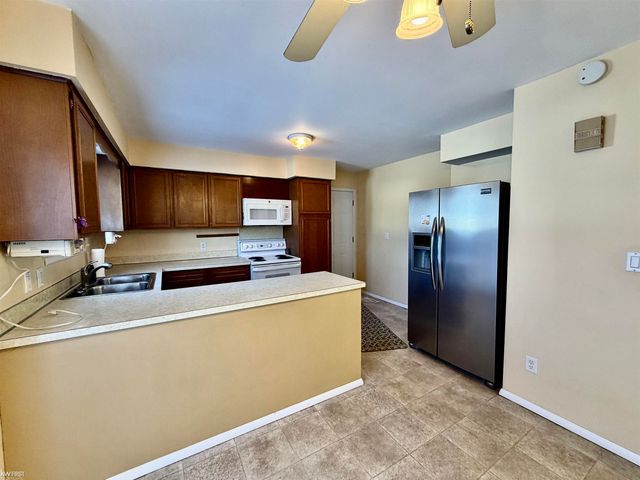 4463 Sunnymead Avenue, Burton, MI 48519