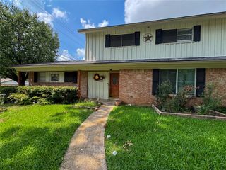 1213 Idlewood Drive, Sherman, TX 75092