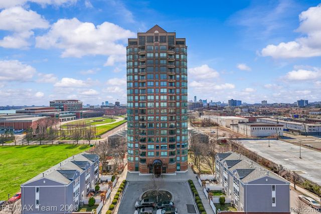 3320 Spinnaker Lane 15F, Detroit, MI 48207