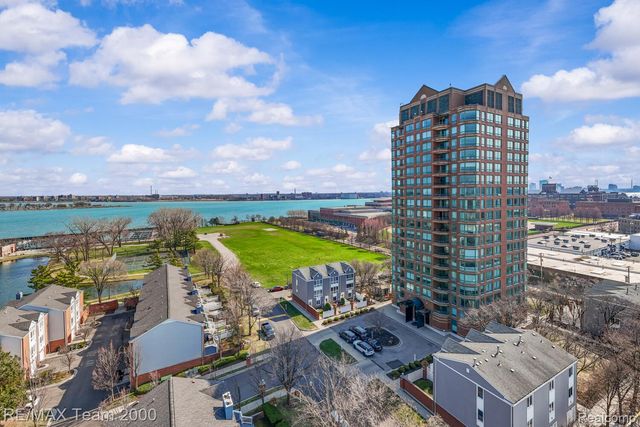 3320 Spinnaker Lane 15F, Detroit, MI 48207