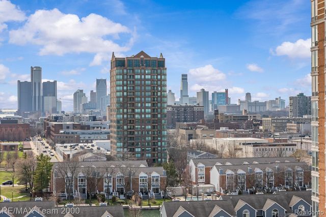 3320 Spinnaker Lane 15F, Detroit, MI 48207