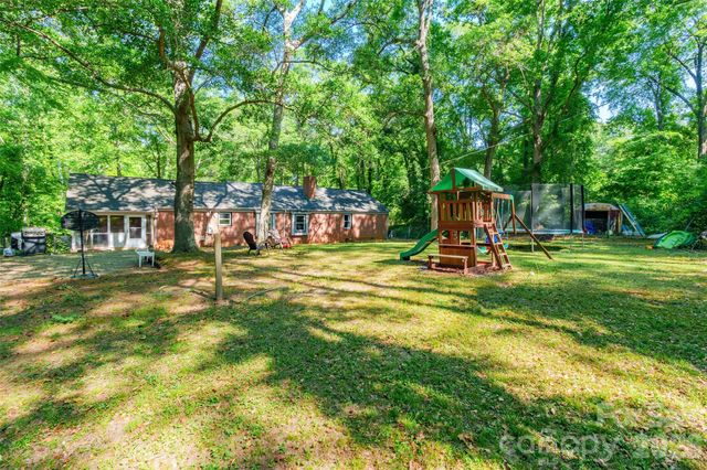 513 Mountainbrook Road, Lancaster, SC 29720