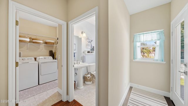 6661 RAMOTH Drive, Jacksonville, FL 32226