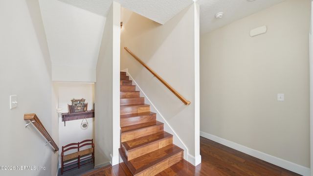 6661 RAMOTH Drive, Jacksonville, FL 32226