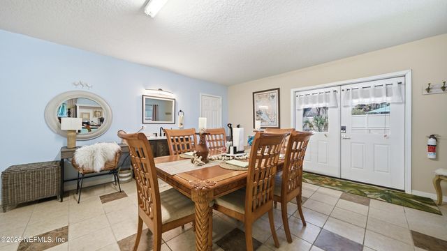 6661 RAMOTH Drive, Jacksonville, FL 32226