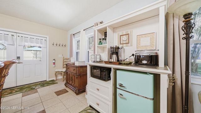 6661 RAMOTH Drive, Jacksonville, FL 32226