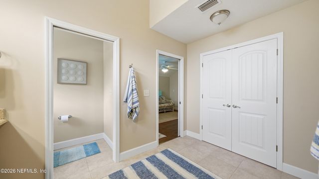 6661 RAMOTH Drive, Jacksonville, FL 32226