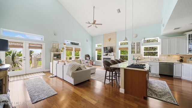 6661 RAMOTH Drive, Jacksonville, FL 32226