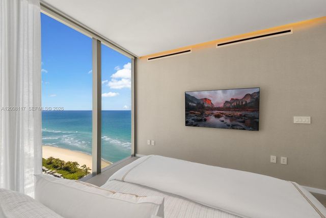 2000 S Ocean Dr 17A, Hallandale Beach, FL 33009
