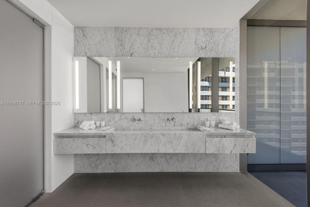 2000 S Ocean Dr 17A, Hallandale Beach, FL 33009
