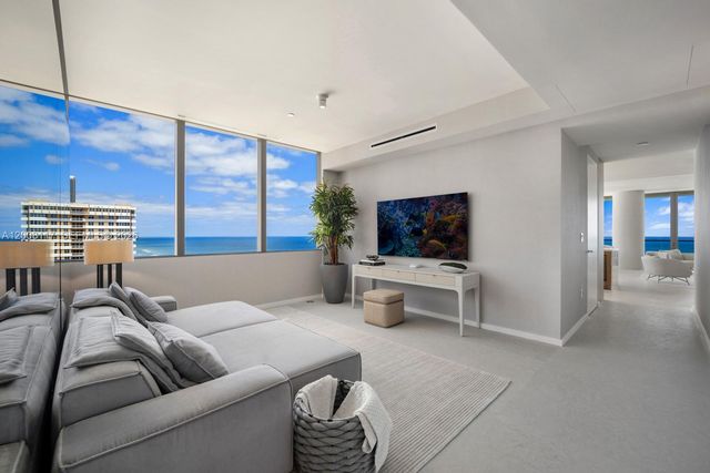 2000 S Ocean Dr 17A, Hallandale Beach, FL 33009