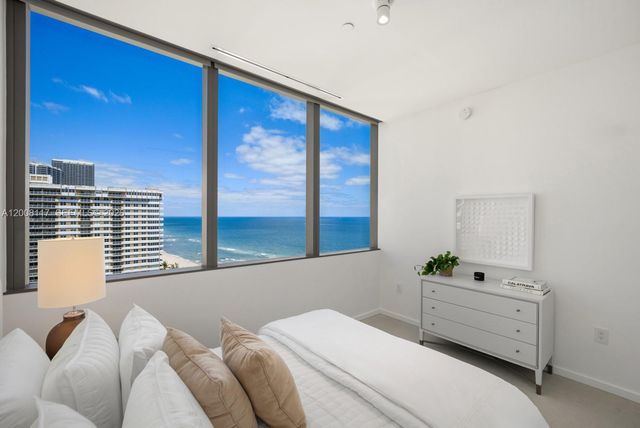 2000 S Ocean Dr 17A, Hallandale Beach, FL 33009