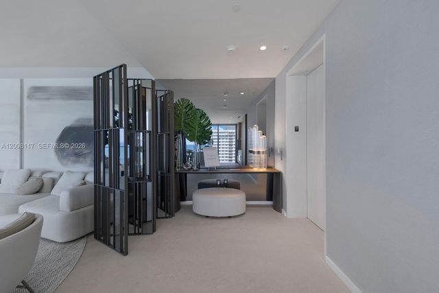 2000 S Ocean Dr 17A, Hallandale Beach, FL 33009
