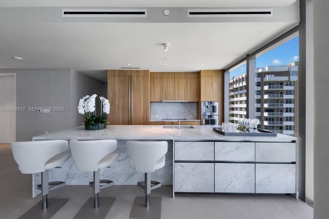 2000 S Ocean Dr 17A, Hallandale Beach, FL 33009