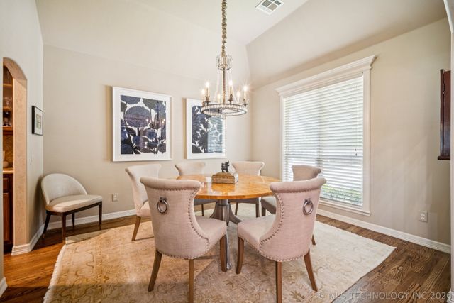 507 N 83rd Place, Broken Arrow, OK 74014