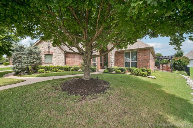 507 N 83rd Place, Broken Arrow, OK 74014