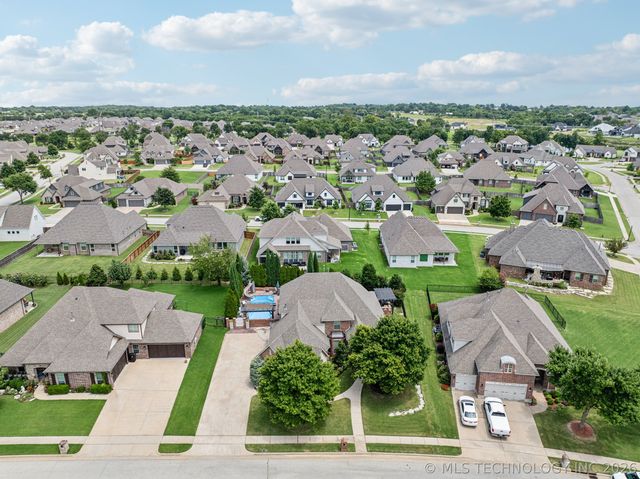 507 N 83rd Place, Broken Arrow, OK 74014