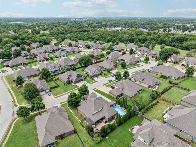 507 N 83rd Place, Broken Arrow, OK 74014
