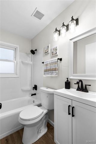 8417 Betty Lee Avenue, St Louis, MO 63114