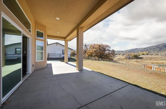 22621 Pam Court, Tehachapi, CA 93561