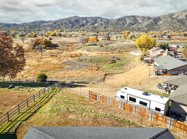 22621 Pam Court, Tehachapi, CA 93561