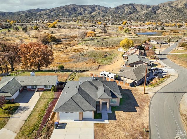 22621 Pam Court, Tehachapi, CA 93561