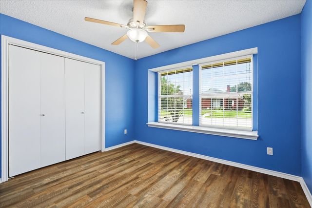 1809 Water Oak Drive, Lewisville, TX 75067
