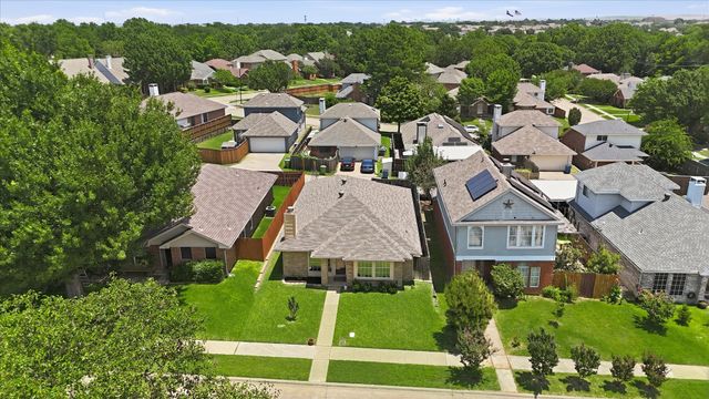 1809 Water Oak Drive, Lewisville, TX 75067