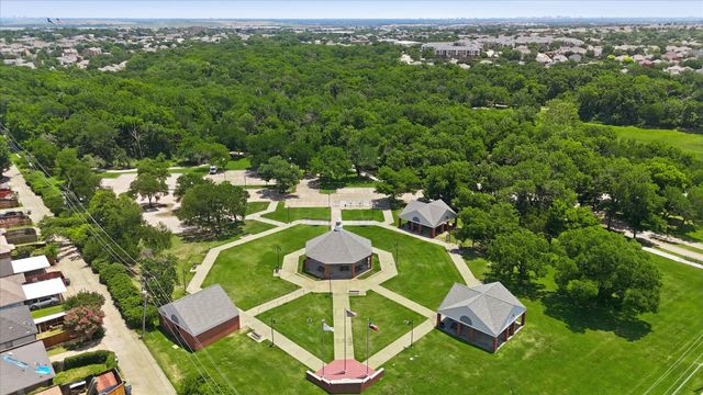 1809 Water Oak Drive, Lewisville, TX 75067