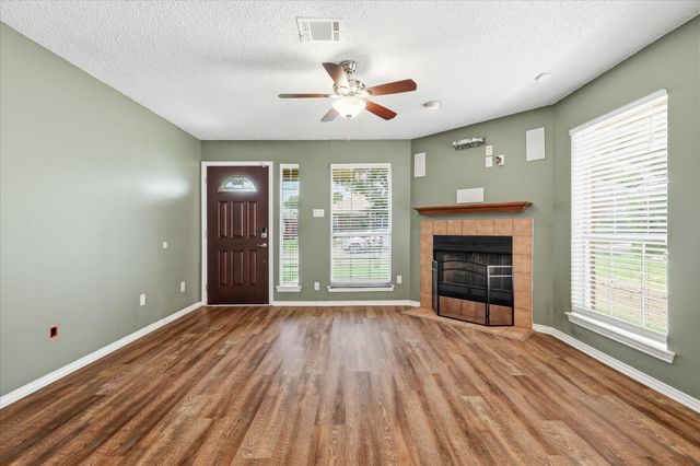 1809 Water Oak Drive, Lewisville, TX 75067