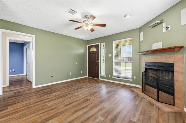 1809 Water Oak Drive, Lewisville, TX 75067