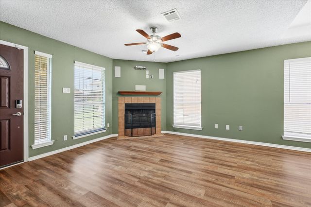 1809 Water Oak Drive, Lewisville, TX 75067