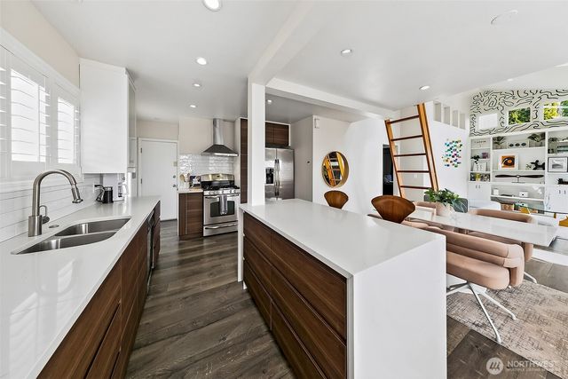 1623 Ferry Avenue SW, Seattle, WA 98116