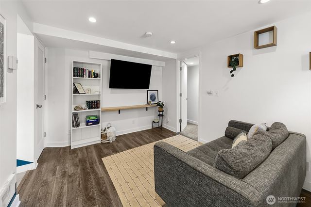 1623 Ferry Avenue SW, Seattle, WA 98116