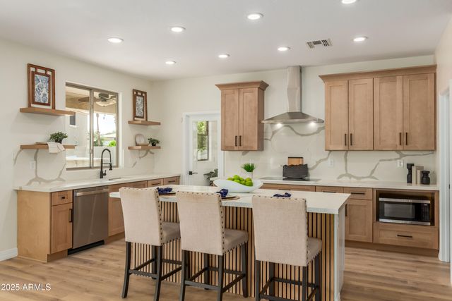 1481 E LARK Street, Gilbert, AZ 85297