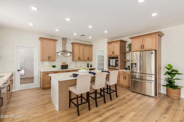 1481 E LARK Street, Gilbert, AZ 85297