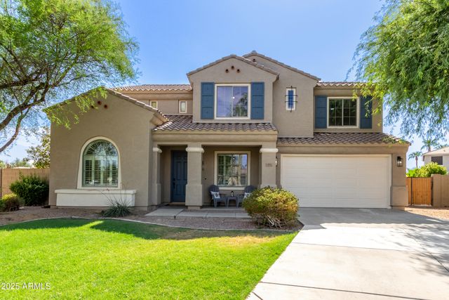 1481 E LARK Street, Gilbert, AZ 85297