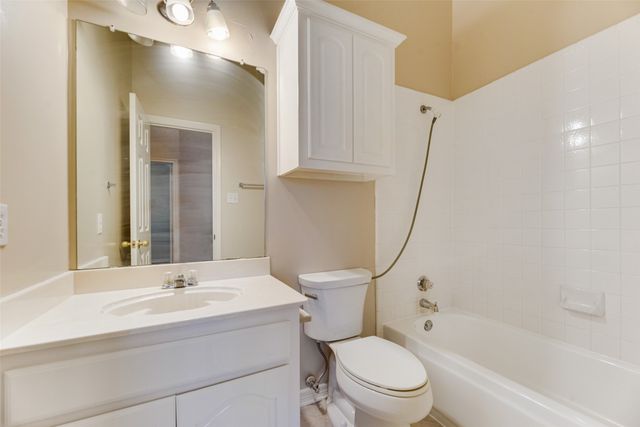 1152 Taylor Lane, Lewisville, TX 75077