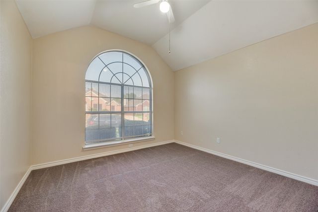 1152 Taylor Lane, Lewisville, TX 75077