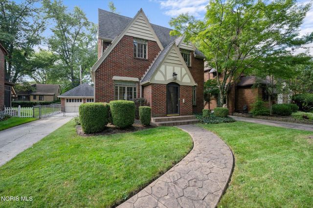 2823 Goddard Rd, Toledo, OH 43606
