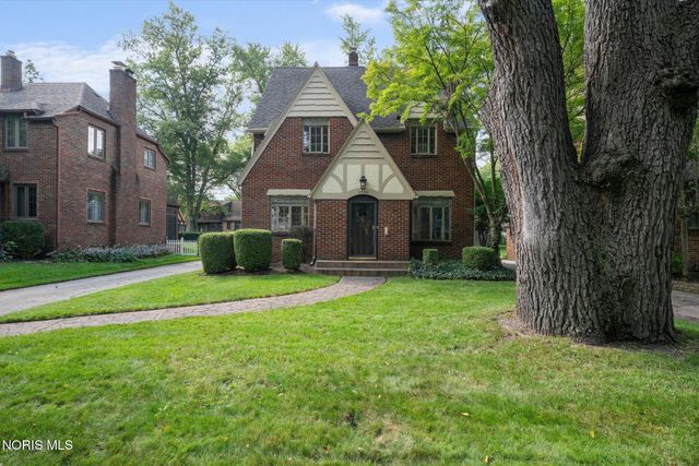 2823 Goddard Rd, Toledo, OH 43606
