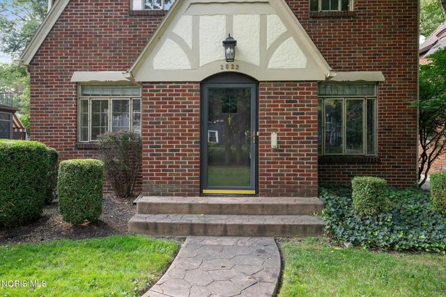 2823 Goddard Rd, Toledo, OH 43606